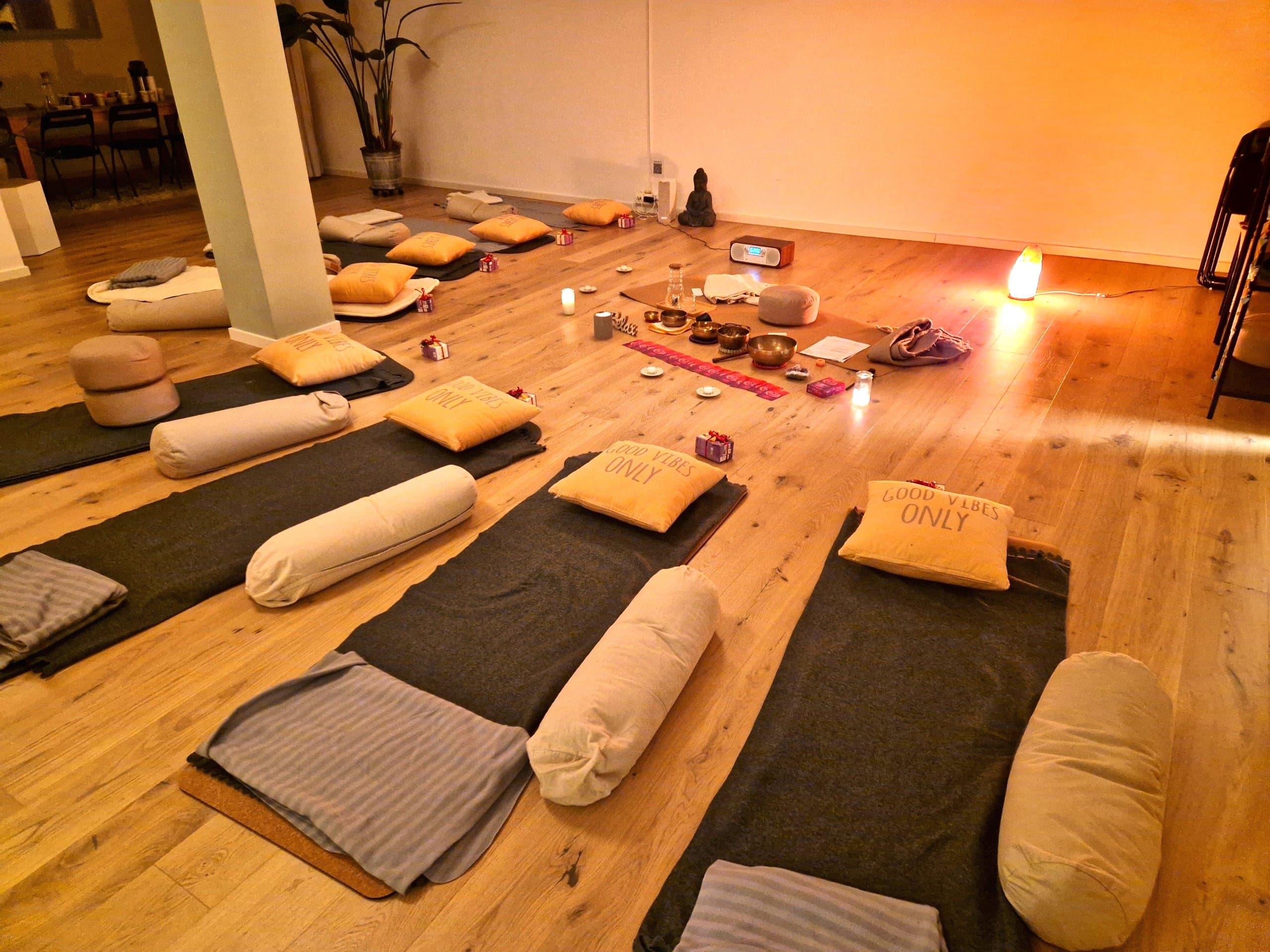 Achtsamkeitsmeditation mit Kristallklangschalen